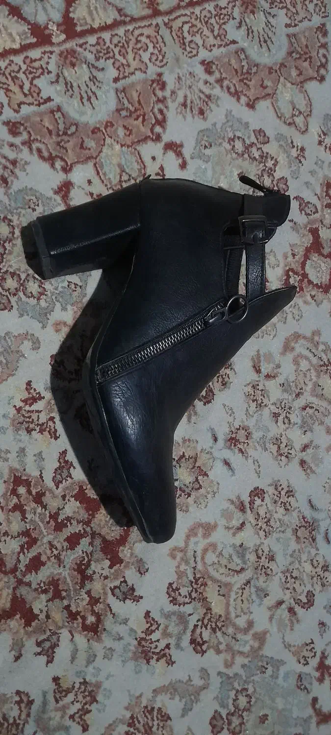 کفش مجلسی چرم|کیف، کفش، کمربند|رباط‌کریم, رباط‌کریم|دیوار