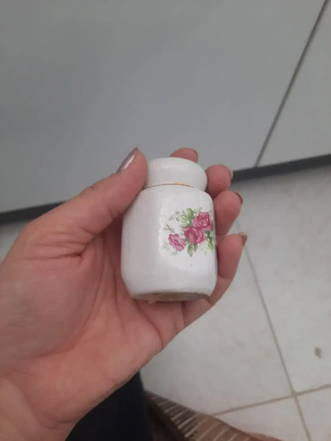 بشقاب گلسرخ|ظروف سرو و پذیرایی|شیراز, شهرک کوثر|دیوار