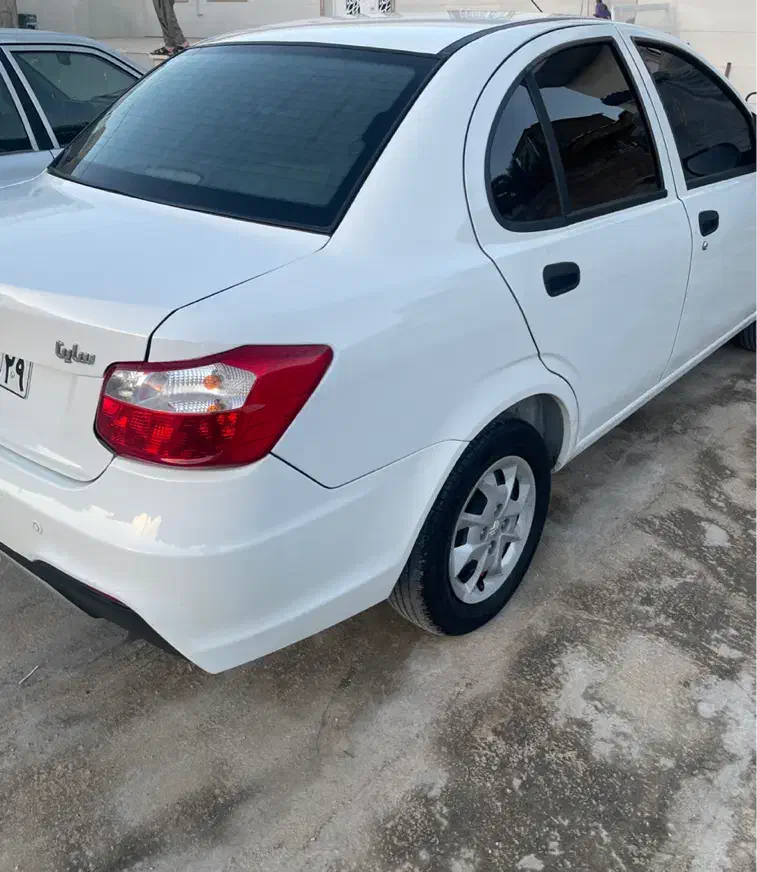 ساینا دوگانه فابریک ۴۰۲|خودرو سواری و وانت|سرپل ذهاب, |دیوار