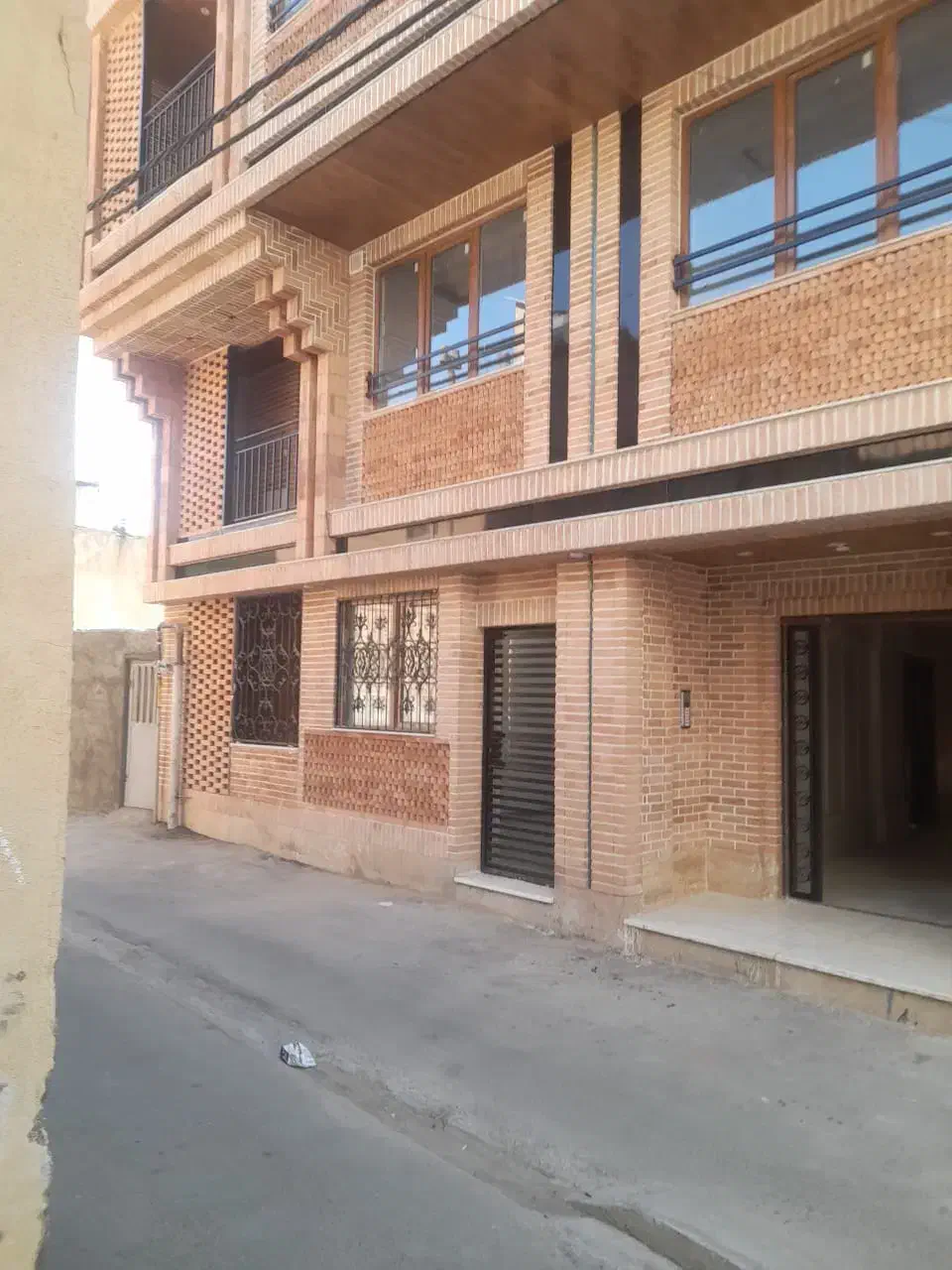 منزل مسکونی|فروش آپارتمان|بروجرد, |دیوار