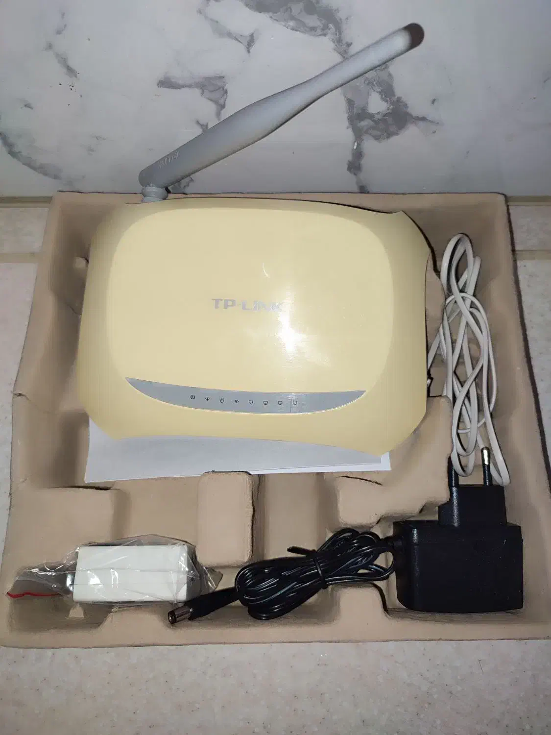 مودم بیسیم وای فای سالم|مودم و تجهیزات شبکه|یزد, |دیوار