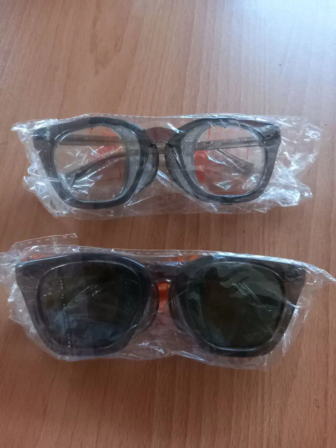 عینک|زیورآلات و اکسسوری|شاهین‌شهر, فردوسی|دیوار