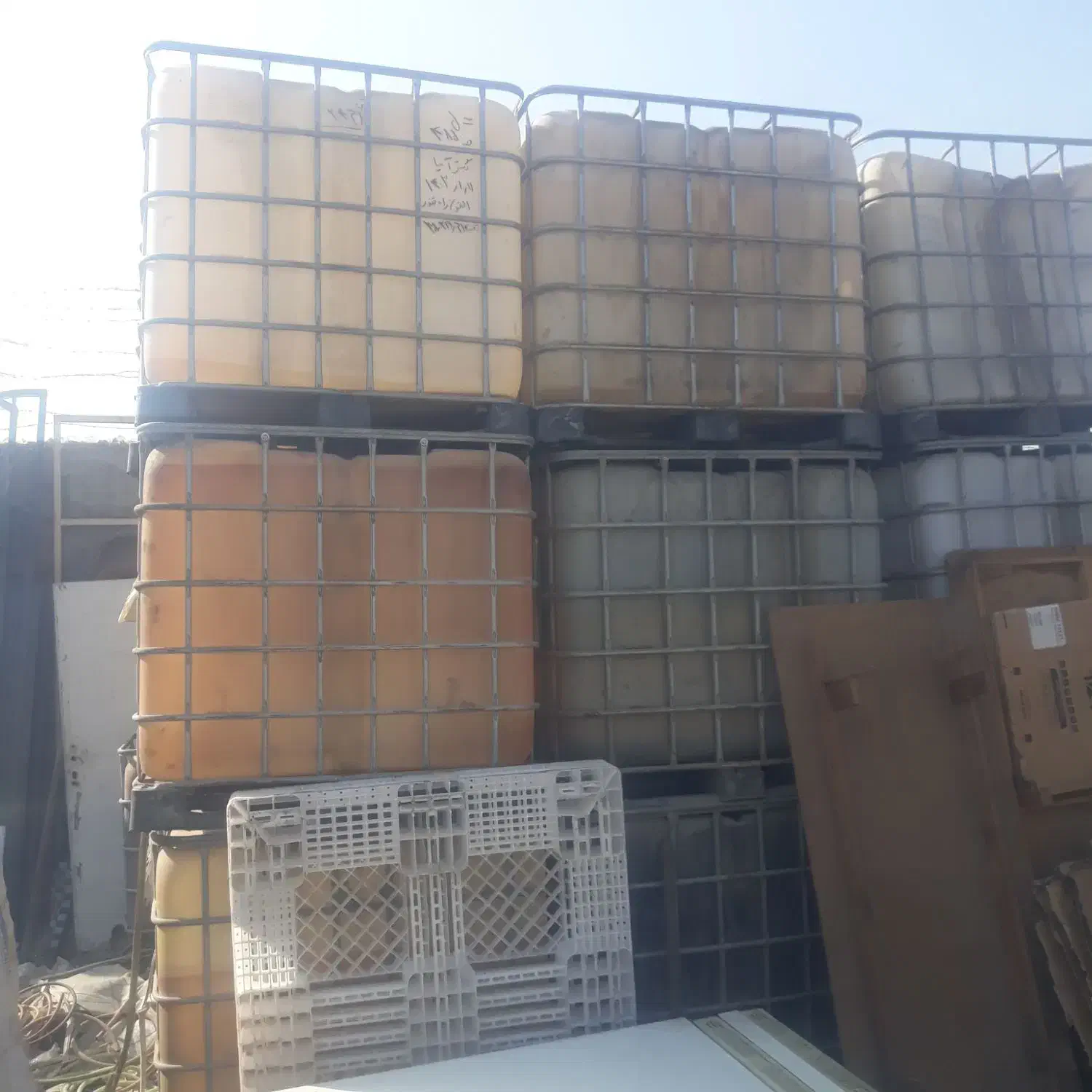 تعدادی منبع حفاظ دار گازوئیل توش بوده صحیح و سالم|مصالح و تجهیزات ساختمان|شهریار, شهرک مصطفی خمینی|دیوار