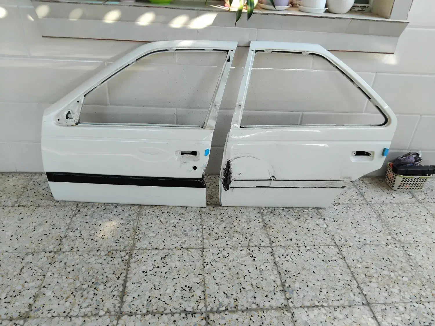 درب خودروتصادفی فابریک ۴۰۵ اس ال اکس بفروش می رسد|قطعات یدکی و لوازم جانبی|بندرعباس, |دیوار