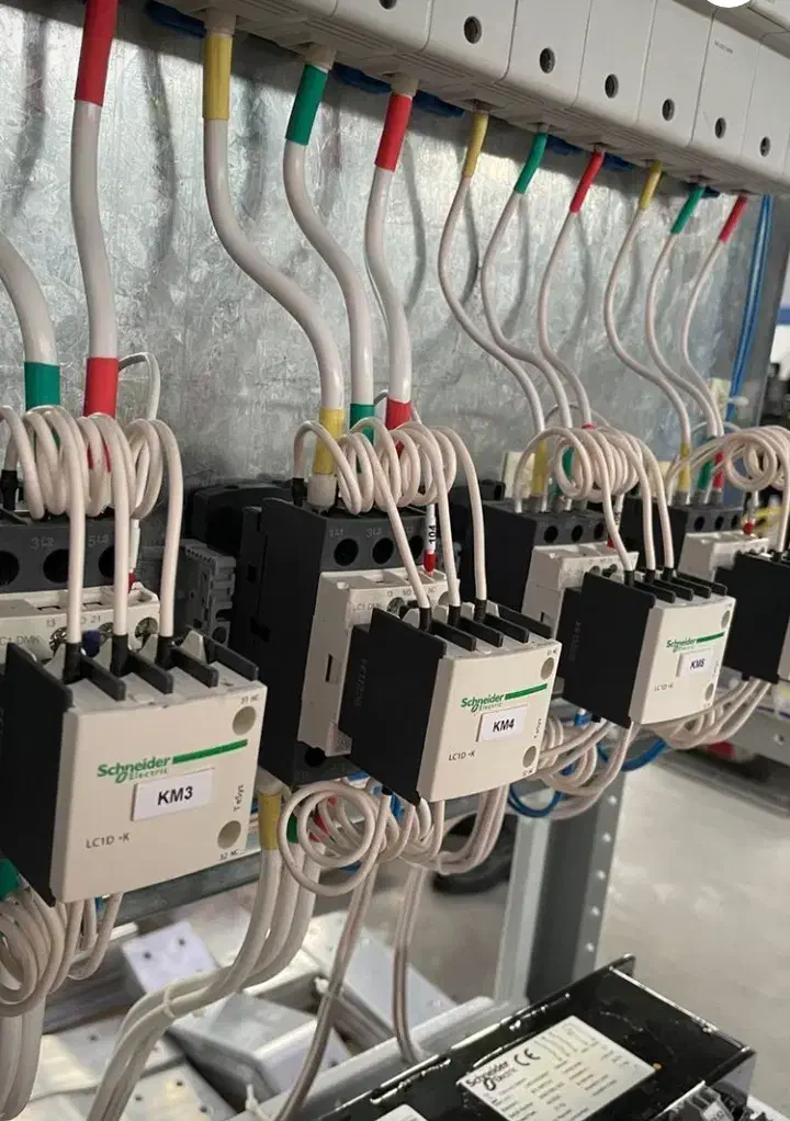 برقکارصنعتی ساختمان تعمیرنصب تلفن لوستر پکیج ایفون|خدمات پیشه و مهارت|هشتگرد, هشتگرد قدیم|دیوار