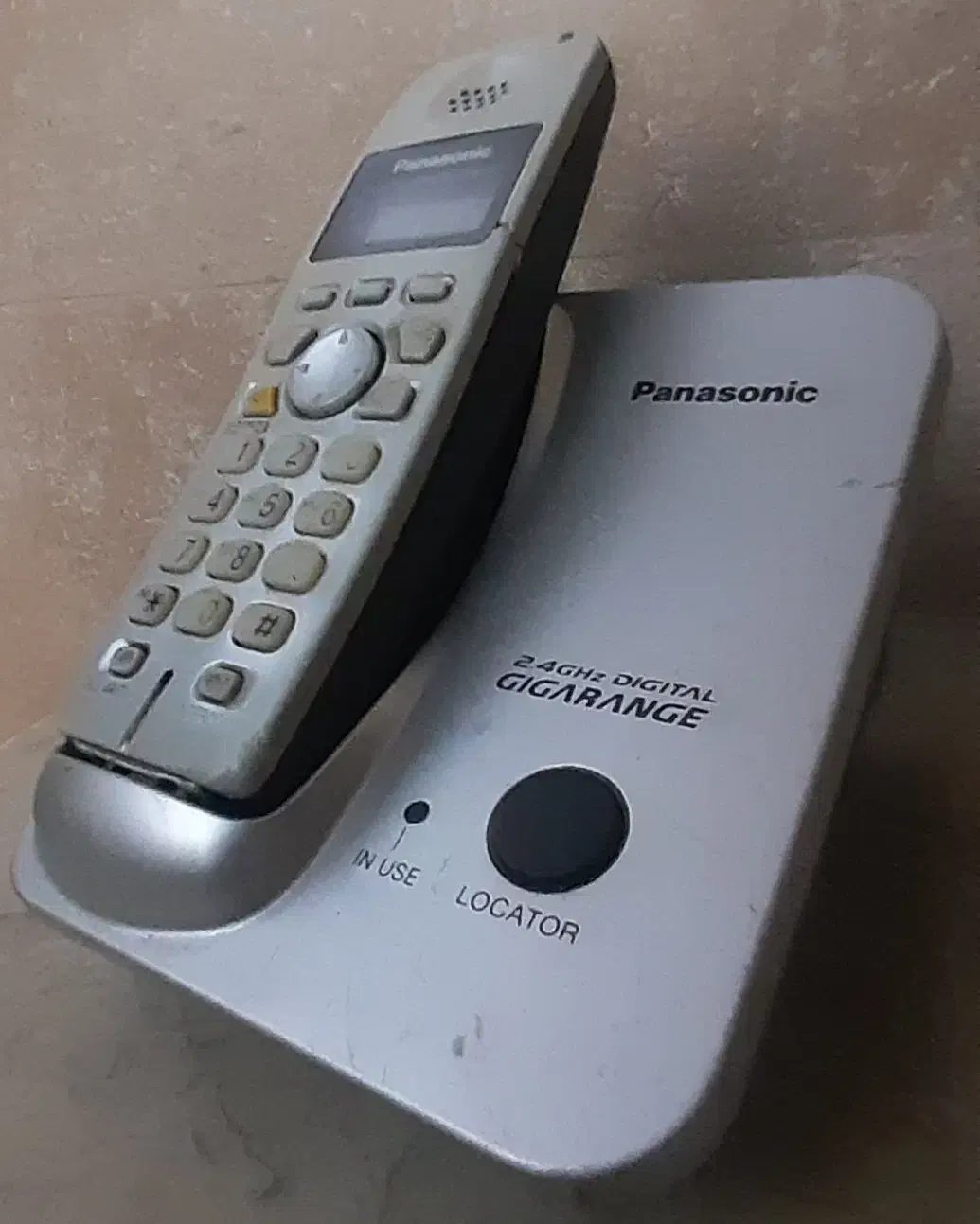 ۵ تا گوشی بیسیم و رومیزی|تلفن رومیزی|بابل, |دیوار