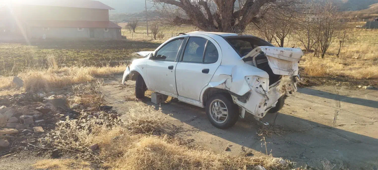 ساینا مدل ۹۶ تصادفی|خودرو سواری و وانت|بانه, |دیوار