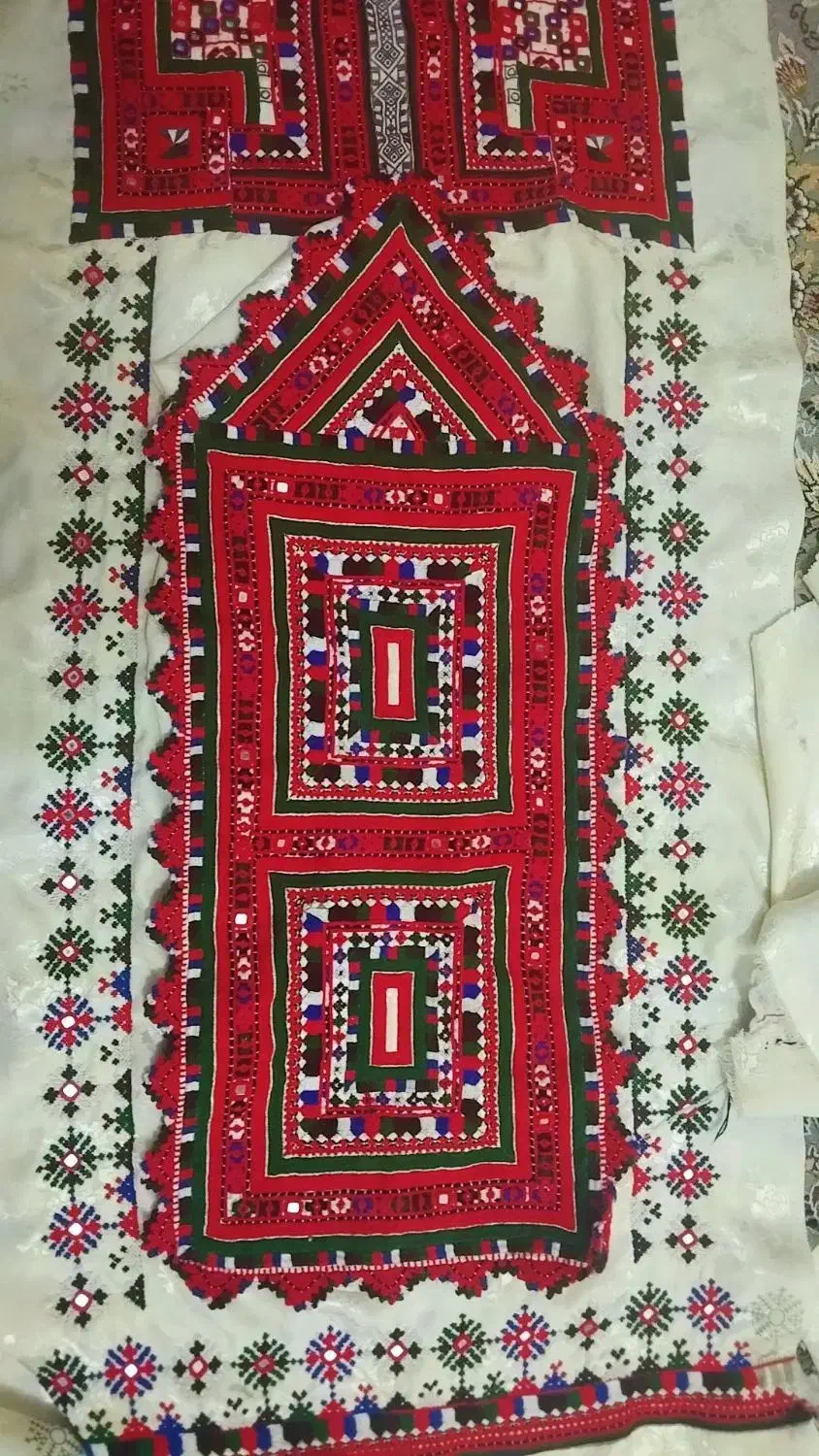 لباس|لباس|ایرانشهر, |دیوار