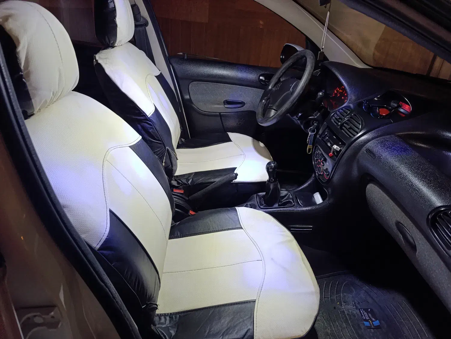 سواری پژو206تیپ2مدل90|خودرو سواری و وانت|اصفهان, جلفا|دیوار