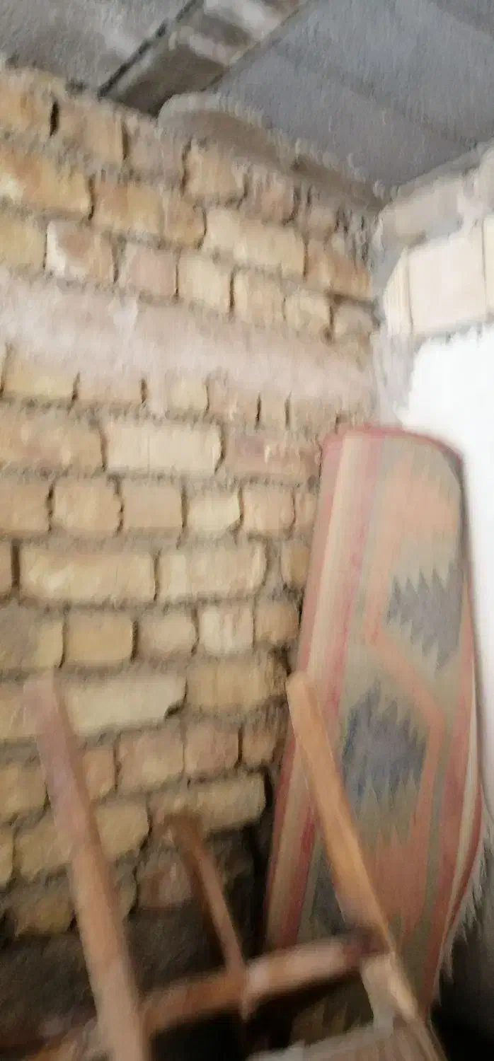 پشتی|پشتی|خمینی‌شهر, |دیوار