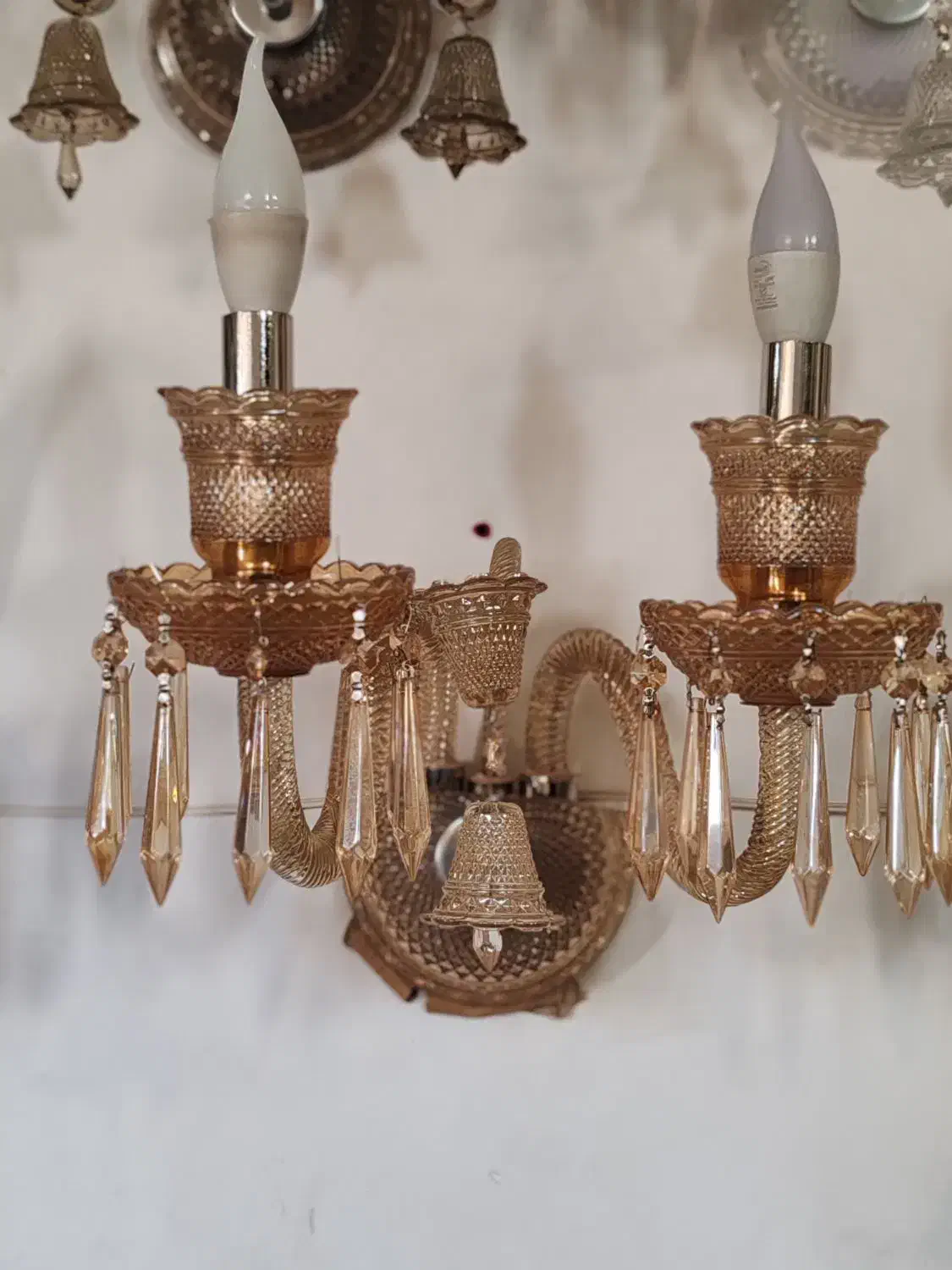 لوستردیوارکوب باکارات دوشاخه عسلی بلور کریستالی|لوستر و چراغ آویز|تهران, بهارستان|دیوار