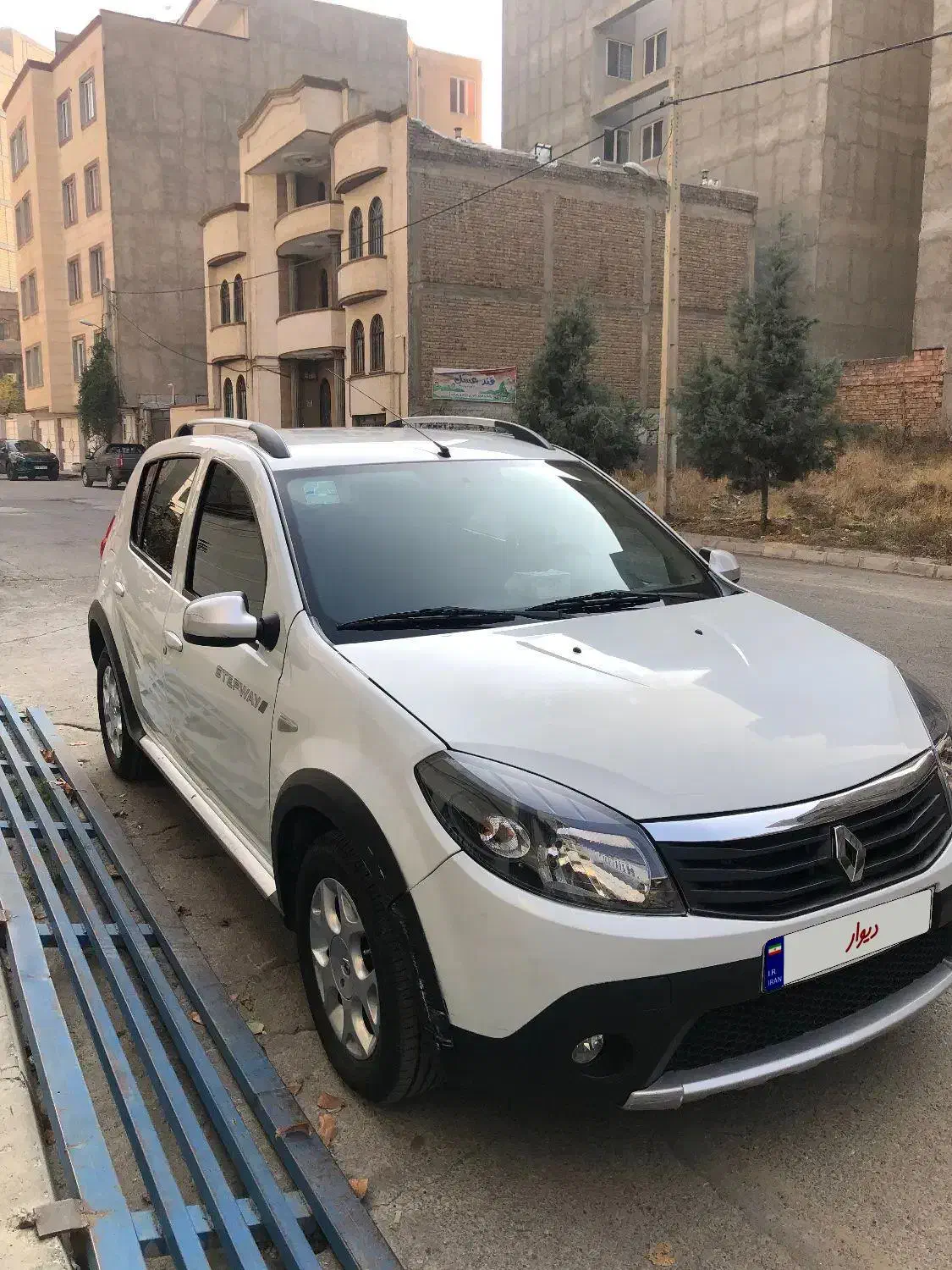 فروش ساندرو استپ وی|خودرو سواری و وانت|ارومیه, |دیوار