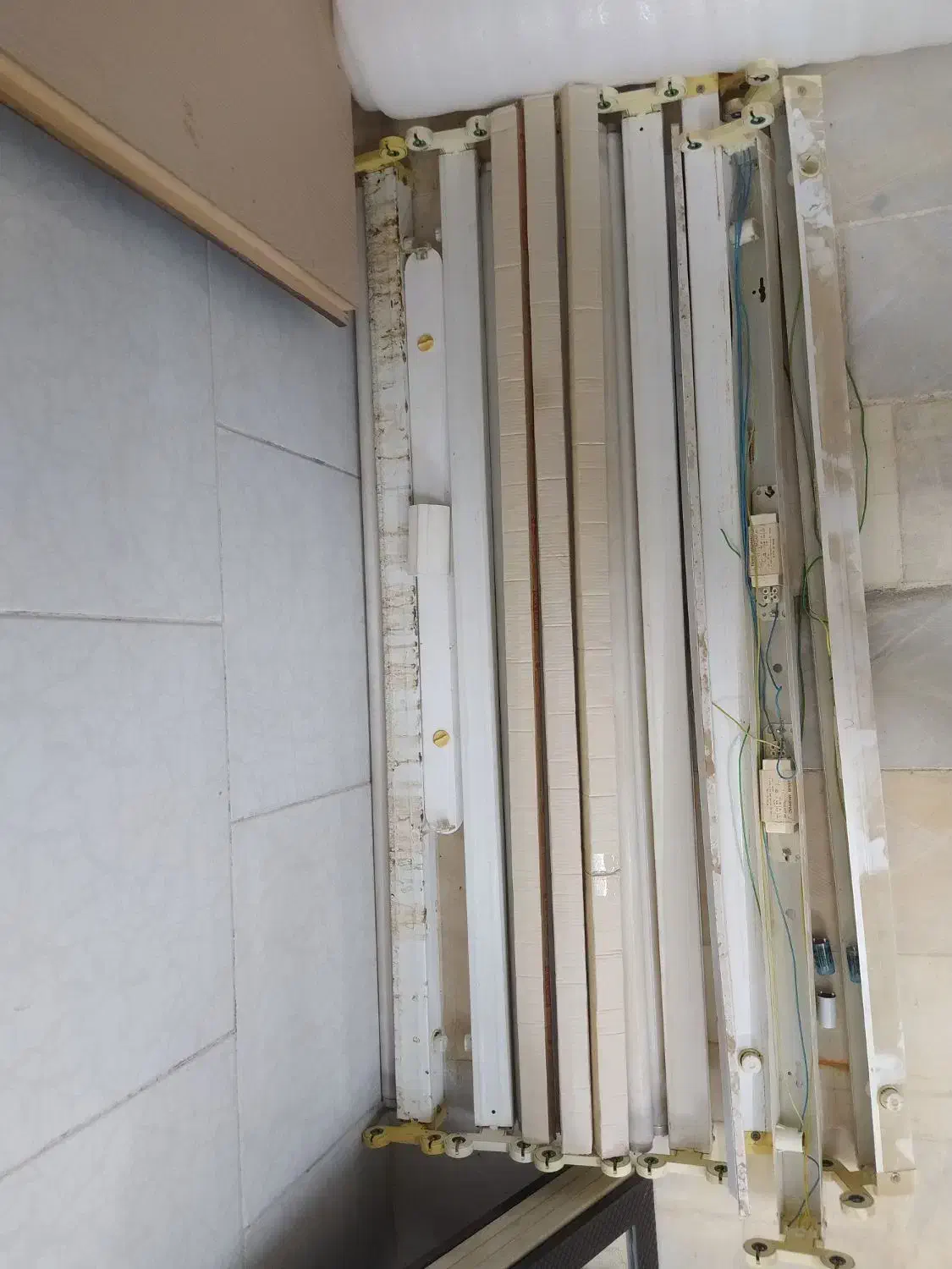 مهتابی|لامپ و چراغ|اردکان, |دیوار