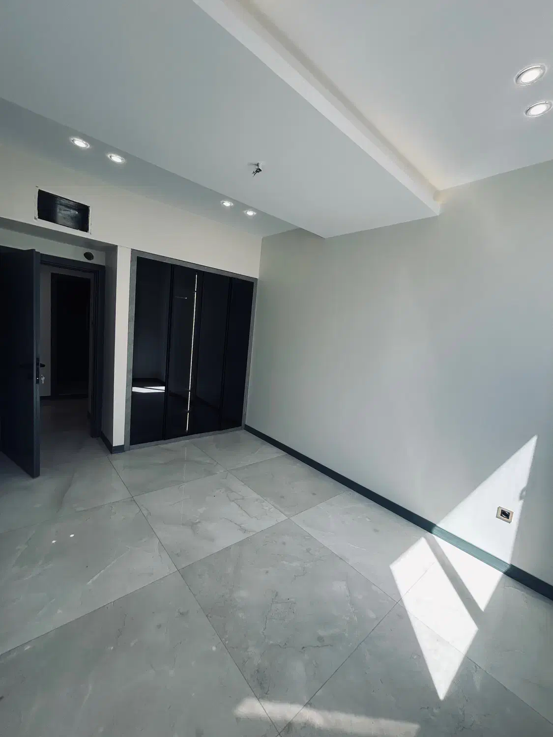 180متر3خواب‌برندمنطقه2پارکینگ‌فول‌مشاعات