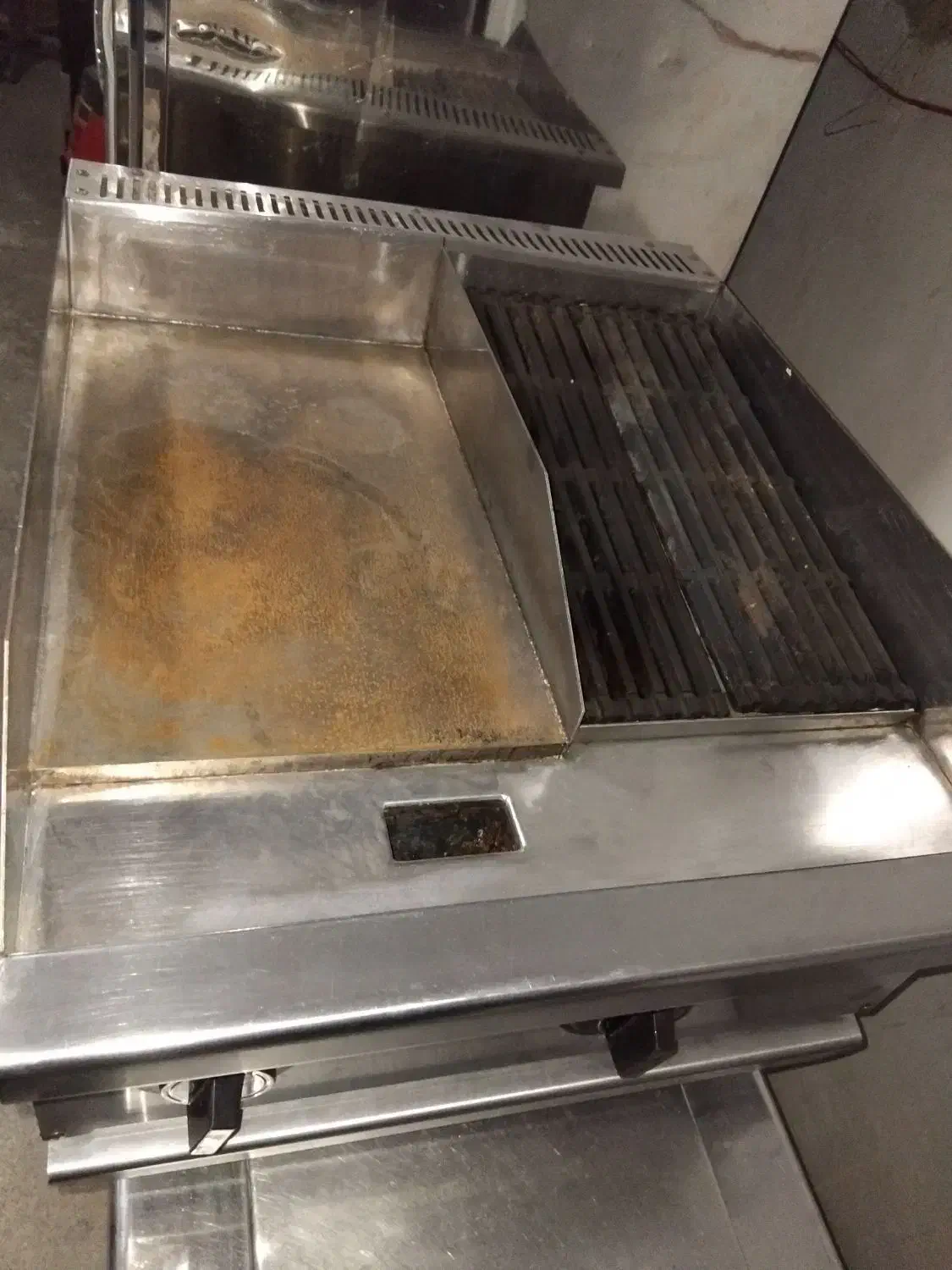 گریل گرم کن و فر پیتزا درحد نو|کافی‌شاپ و رستوران|نسیم‌شهر, |دیوار