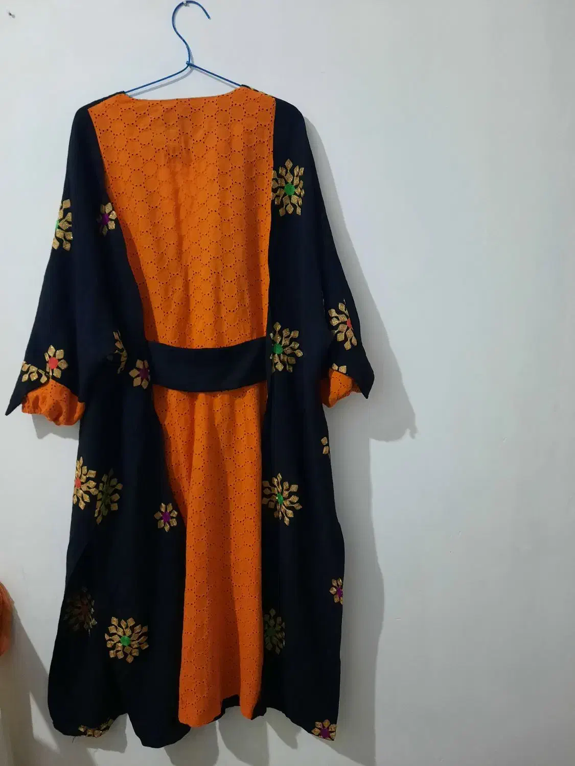 مانتو|لباس|ساوه, |دیوار