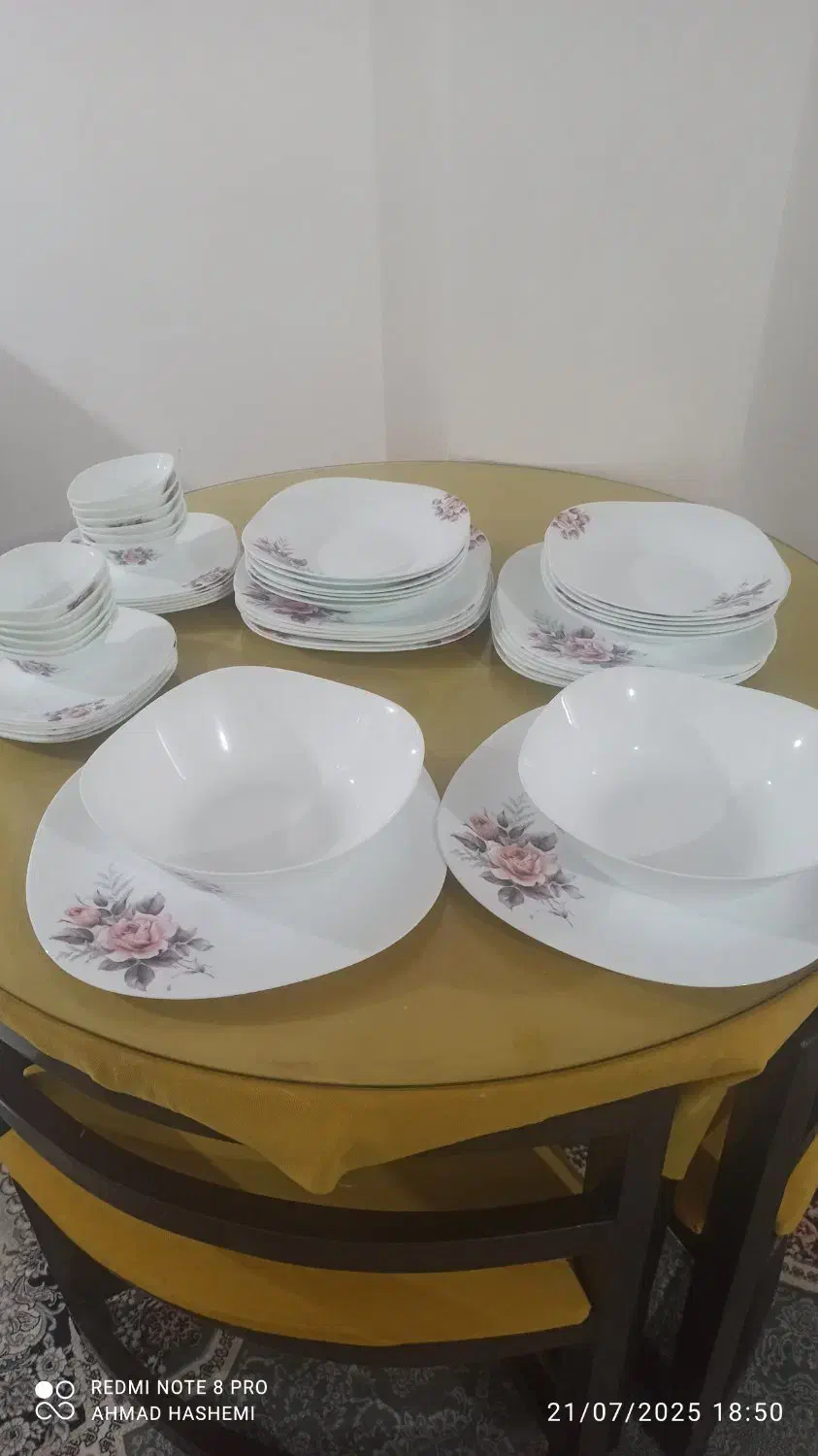 سرویس ۱۲نفره ارکوپال ۵۲پارچه|ظروف سرو و پذیرایی|شاهین‌شهر, گرگاب|دیوار