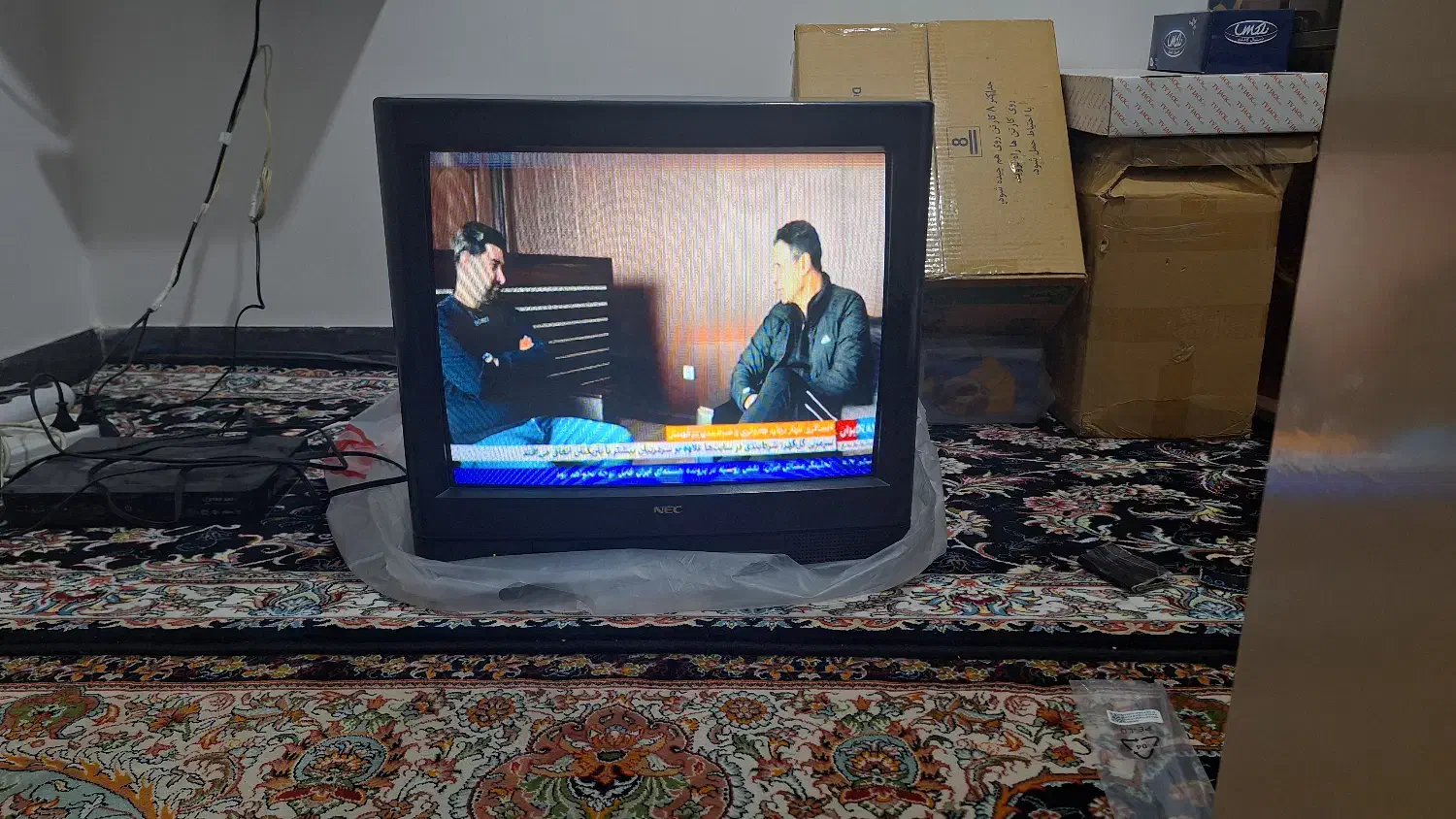 تلویزیون قدیمی سالم|تلویزیون و پروژکتور|بهبهان, |دیوار