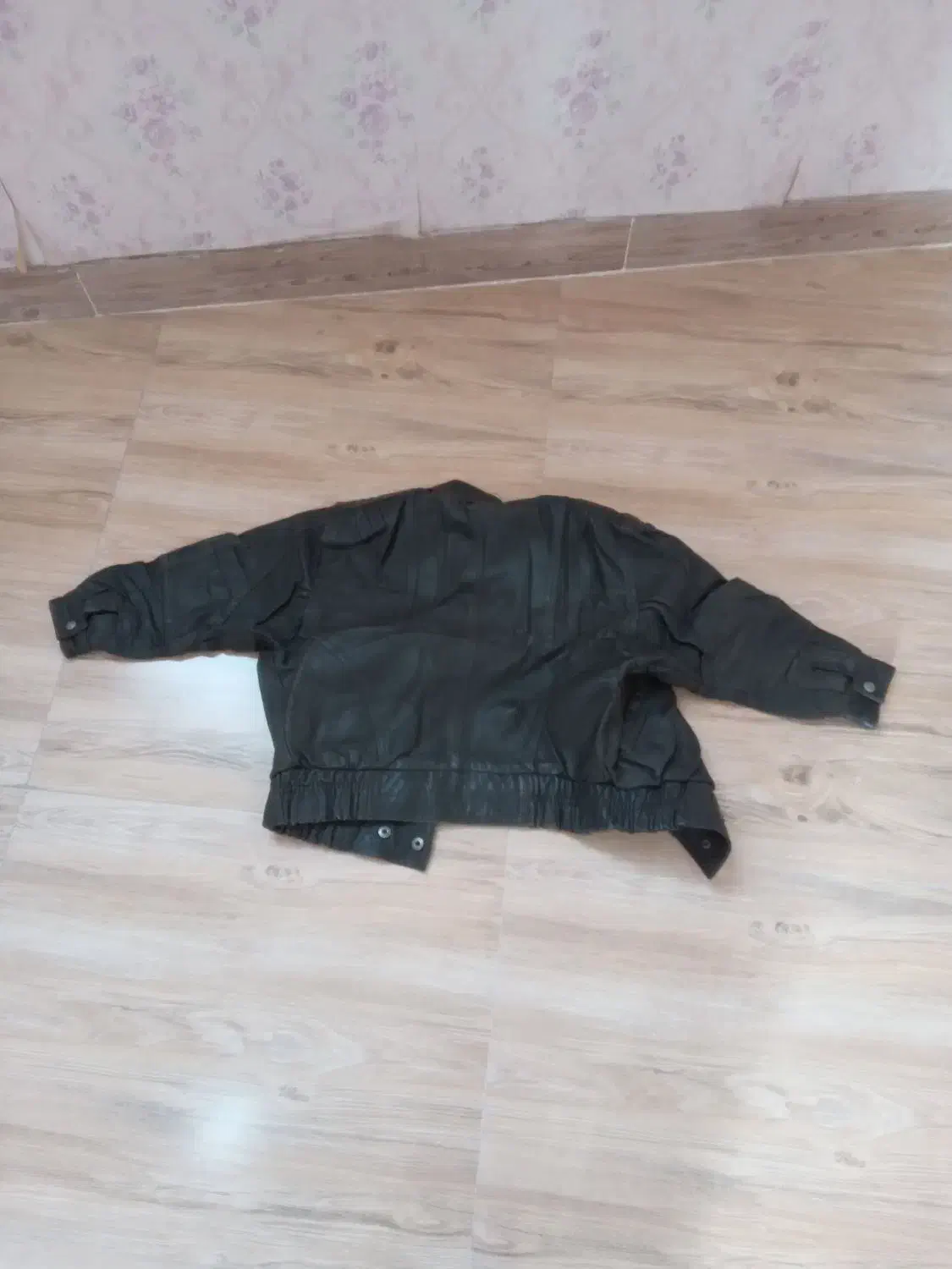 کاپشن اصل چرمی طبیعی مشکی درحد نو|لباس|زنجان, |دیوار