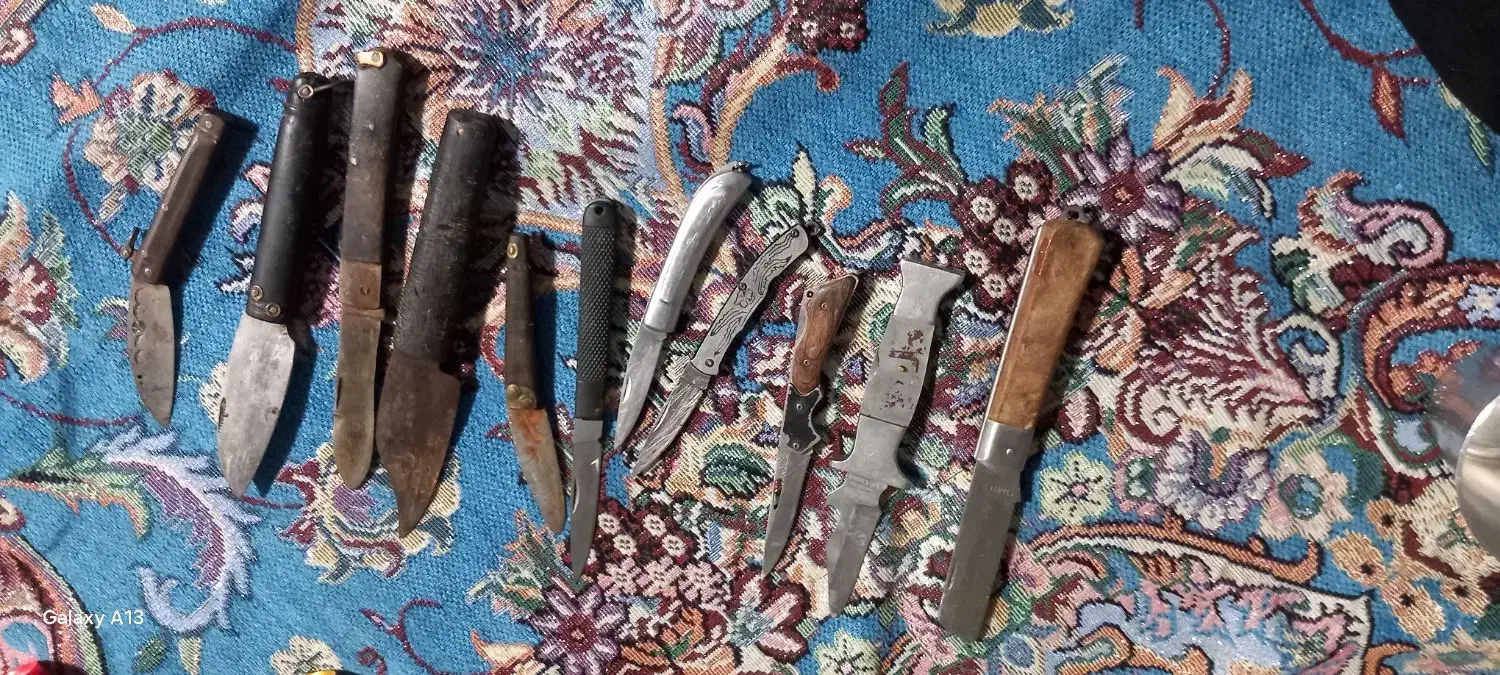 تعدادی وسایل قدیمی|کلکسیون اشیاء عتیقه|کرمانشاه, |دیوار