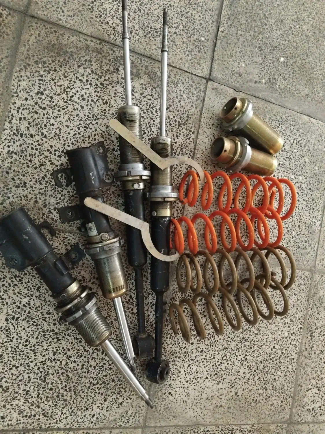 کمک فنر و فنر ریگلاژی|قطعات یدکی و لوازم جانبی|قرچک, محمد آباد|دیوار