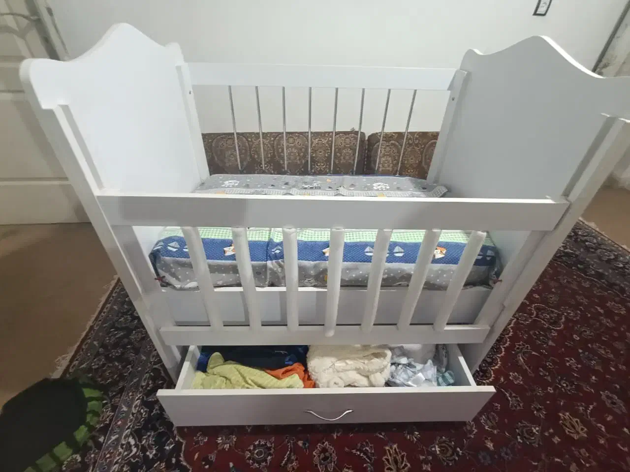 تخت کودک|تخت و صندلی بچه|سنندج, |دیوار