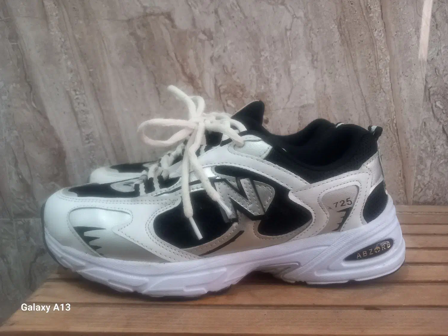 کتونی نیوبالانس|کیف، کفش، کمربند|شیروان (خراسان), |دیوار