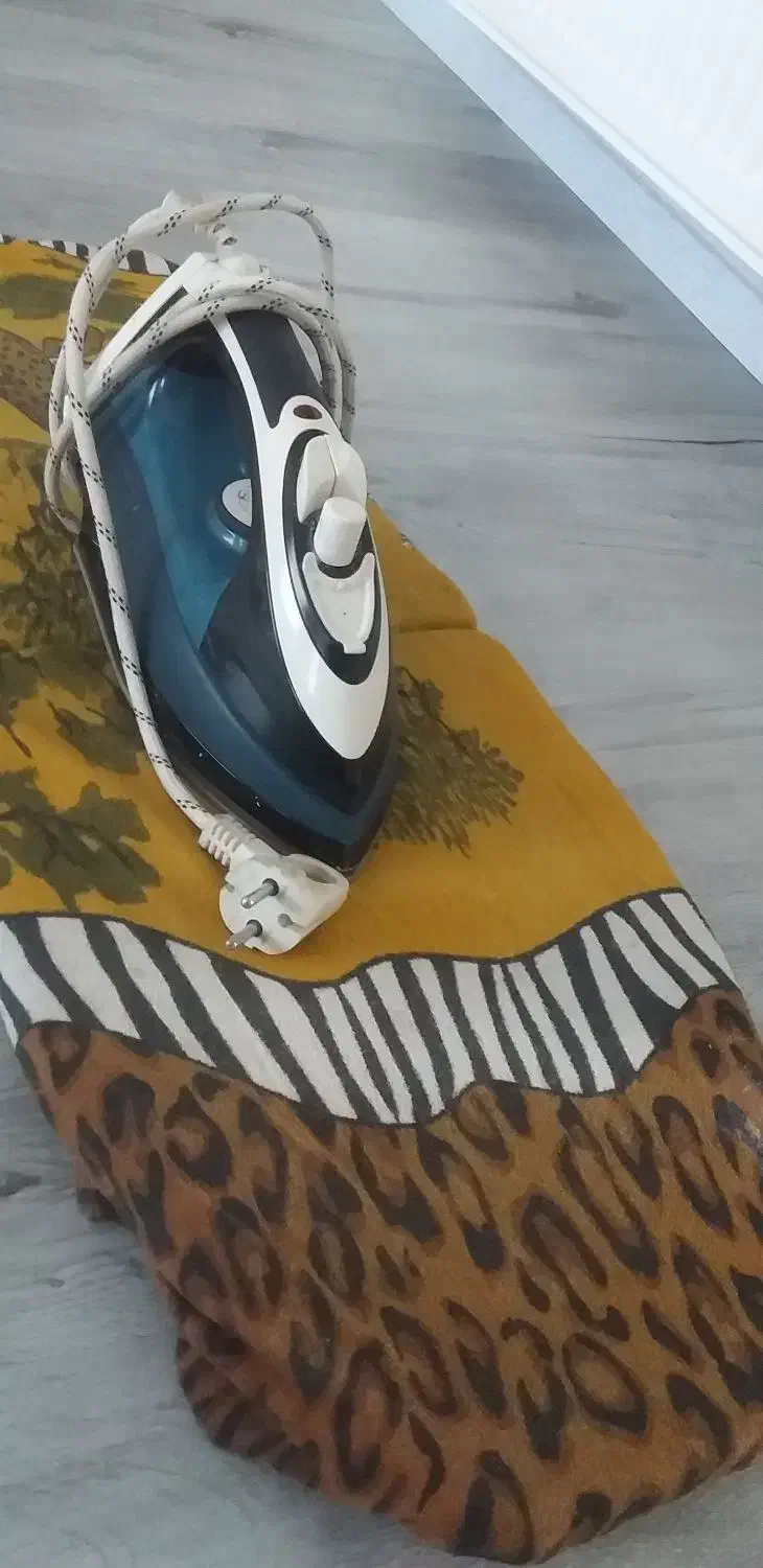 اتو بخار با زیر اتو|اتو و لوازم اتو|اردبیل, |دیوار