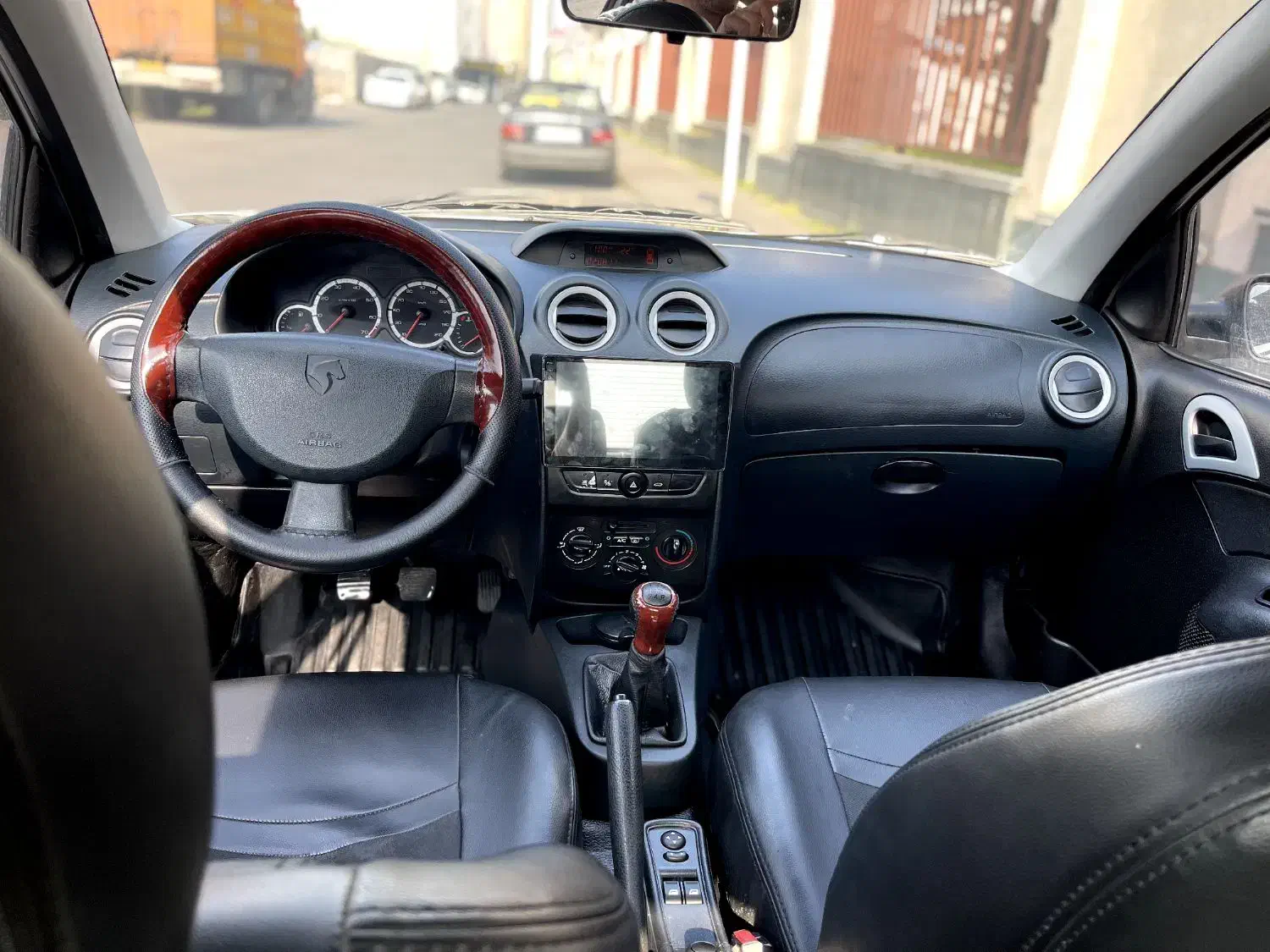 رانا مدل۹۷|خودرو سواری و وانت|رشت, معلم|دیوار