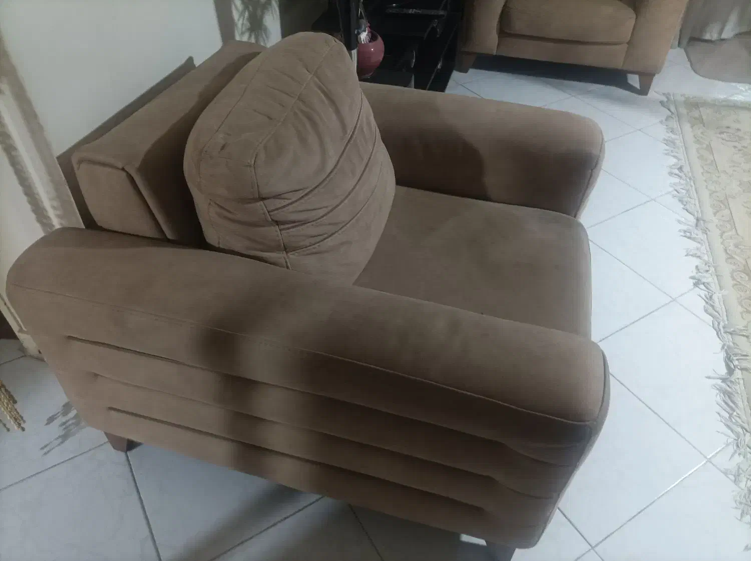 مبل ترک تخت خوابشو با میز وسط‌ناهار خوری  مناسب|مبلمان خانگی و میز عسلی|شاهین‌شهر, خبرنگار|دیوار