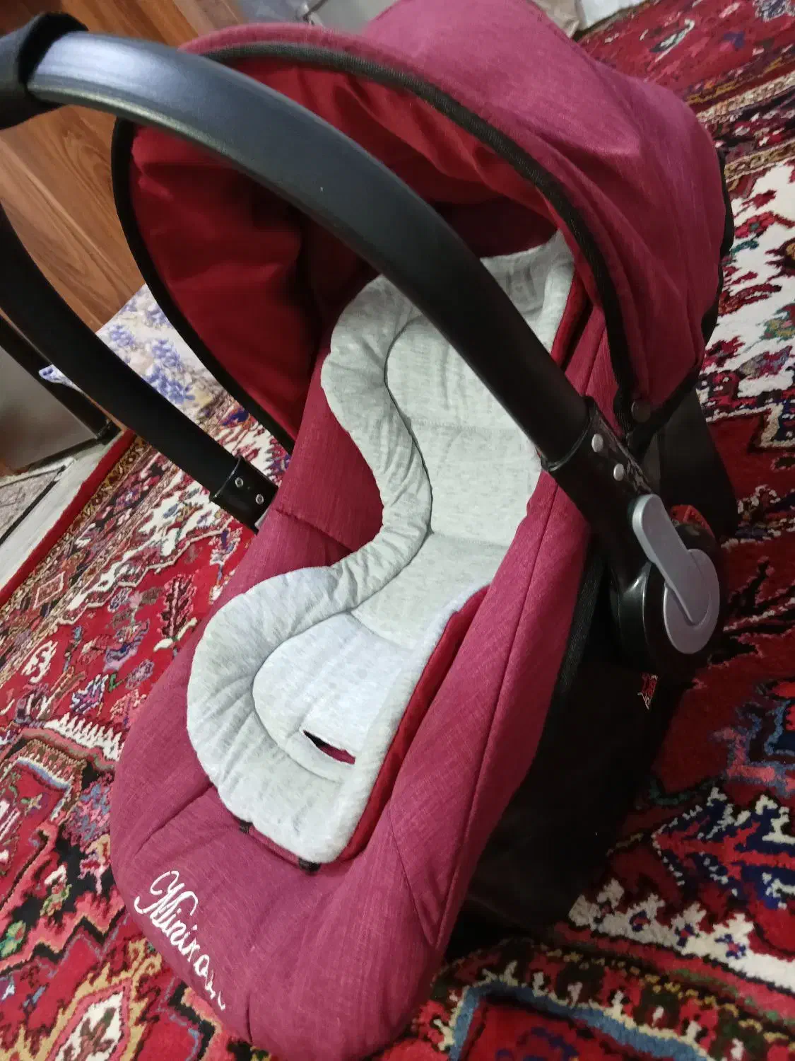 کریر|کالسکه و لوازم جانبی|تبریز, |دیوار