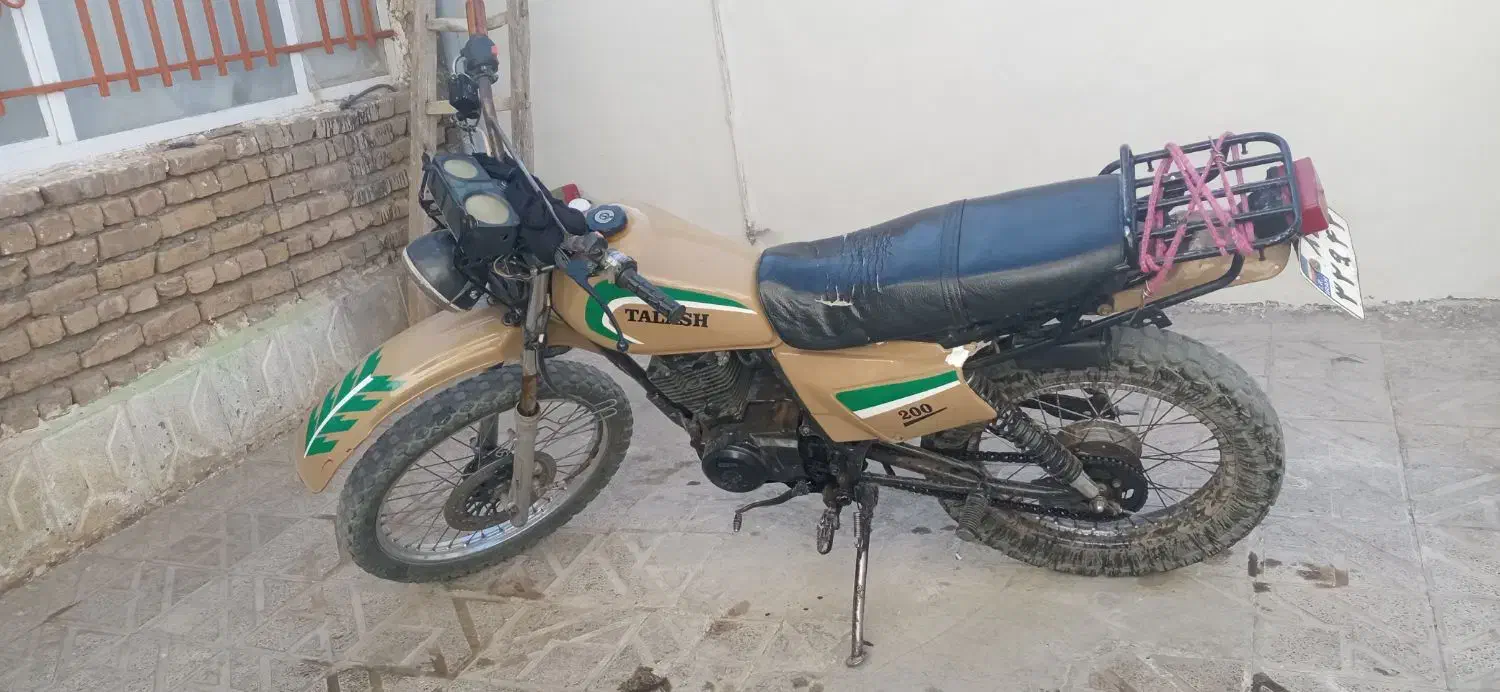 تریل XL|موتورسیکلت|زاوه, |دیوار