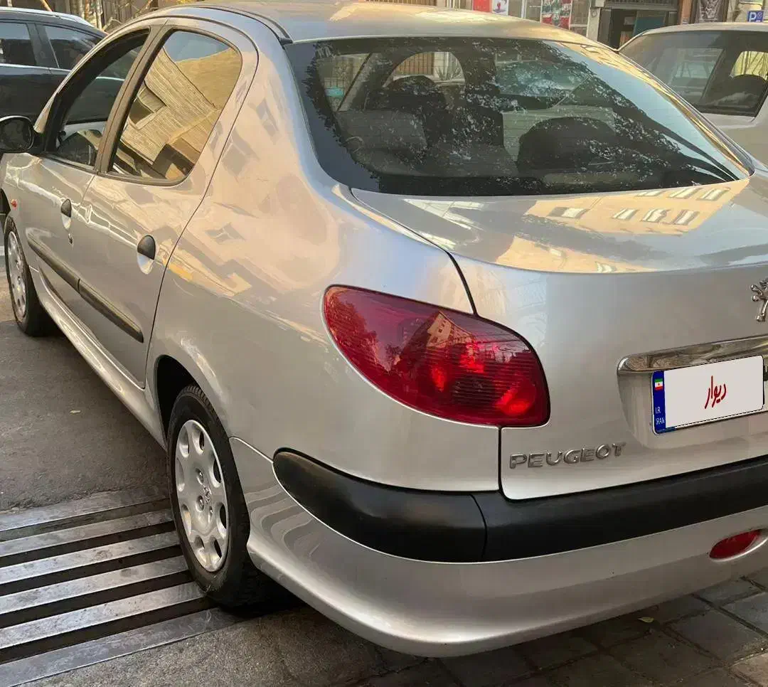 ۲۰۶V1۸۶|خودرو سواری و وانت|تهران, شهید اسدی|دیوار