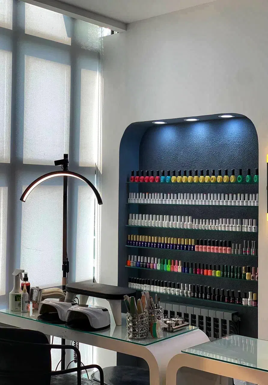 تکمیل کادر سالن زیبایی|استخدام درمانی، زیبایی، بهداشتی|رویان, |دیوار