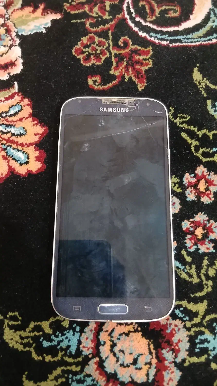 گوشی S4رنگ سیلور|موبایل|بانه, |دیوار