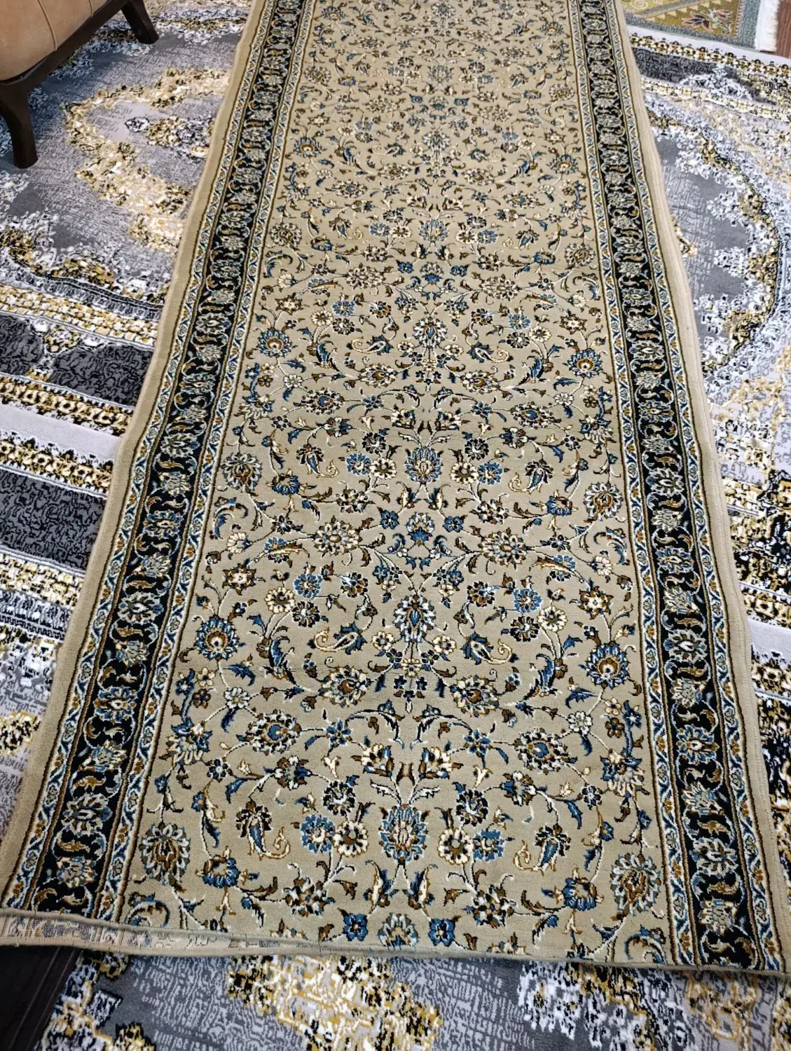 فرش ۶ متری و کناره ۶متری|فرش|لاهیجان, شهرک جانبازان|دیوار