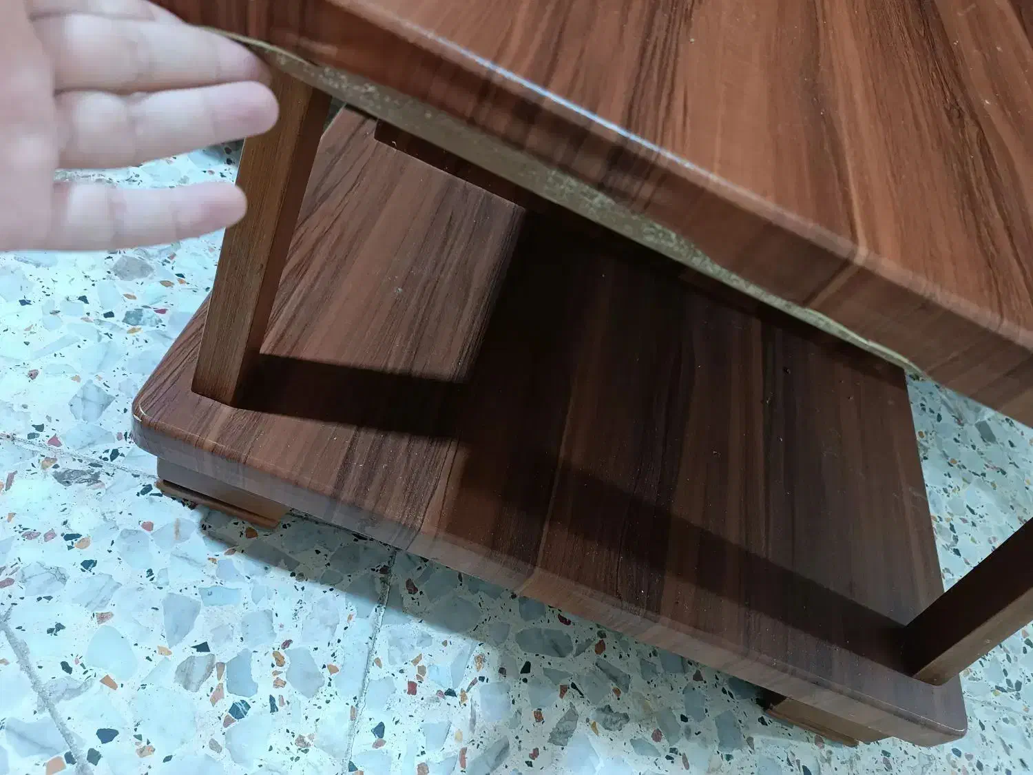 میز جلو‌ مبلی مدرن و شیک|مبلمان خانگی و میز عسلی|لنگرود, |دیوار