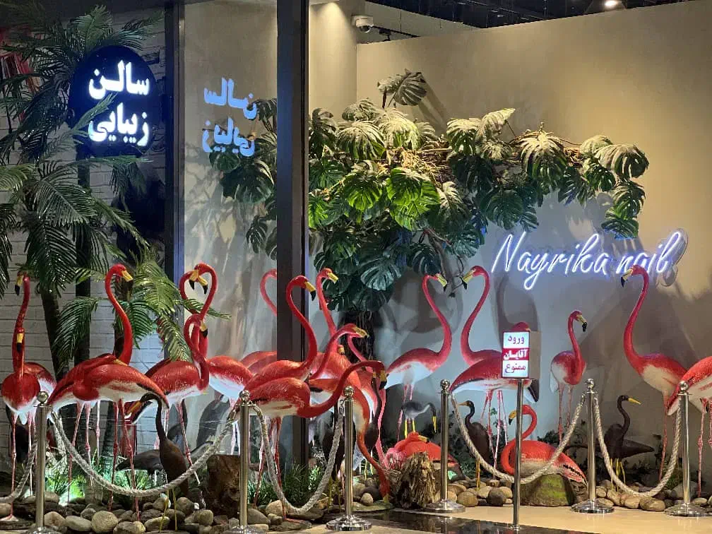 استخدام طراح ناخن و اصلاح ابرو کار|استخدام درمانی، زیبایی، بهداشتی|تهران, شهرک چیتگر|دیوار