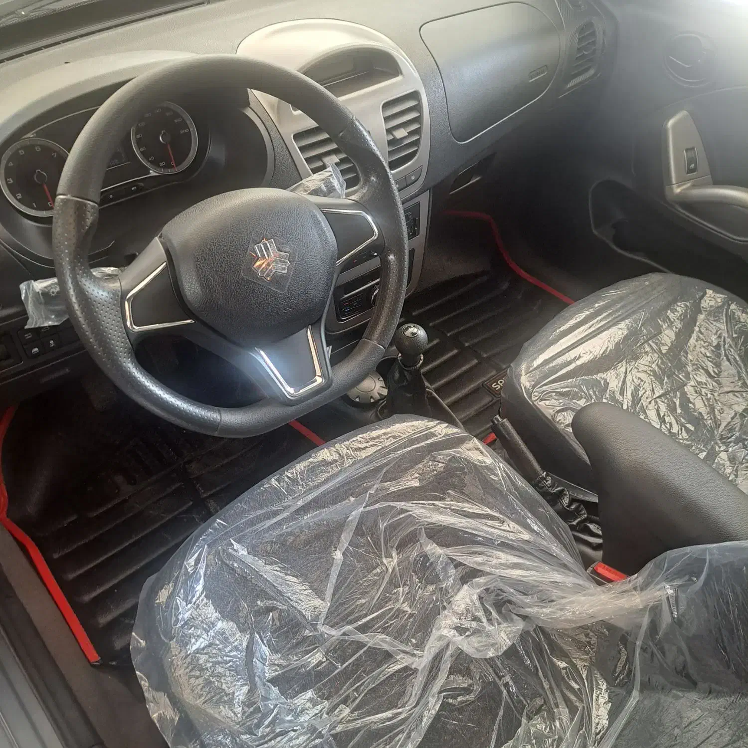 کوئیک gxr-l مدل ۱۴۰۳|خودرو سواری و وانت|مشهد, مقدم|دیوار