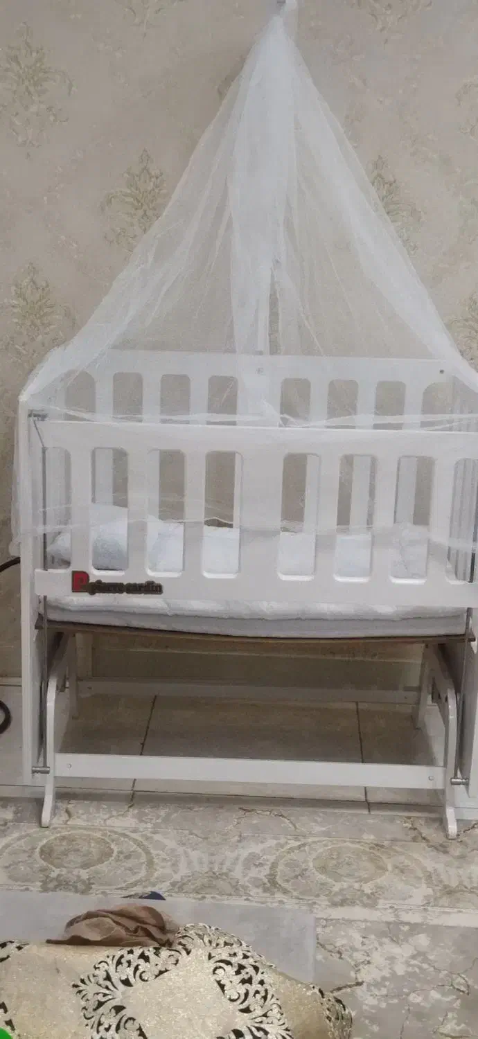 تخته نی نی لالای|تخت و صندلی بچه|اسلامشهر, شهرک سعیدیه|دیوار