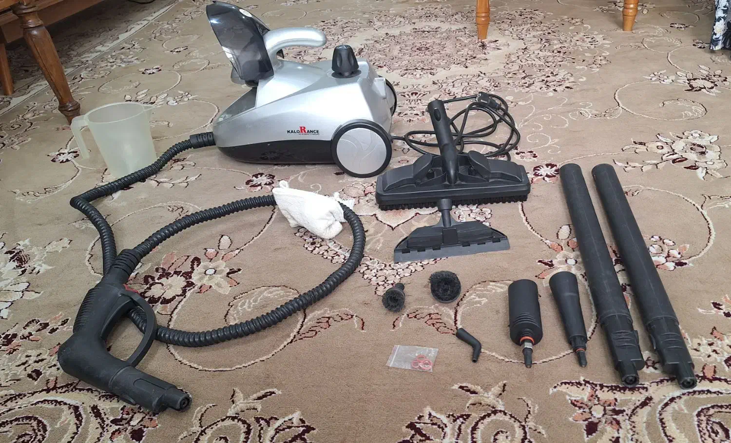 بخارشو در حد نو تمیز و مرتب خیلی کم کارکرده|جاروبرقی، جارو شارژی، بخارشو|شیراز, کوشک میدان|دیوار