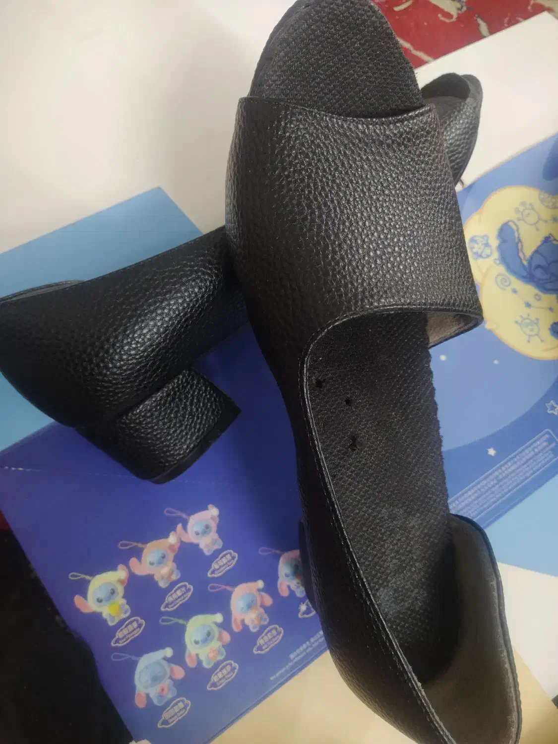 کفش|کیف، کفش، کمربند|مشهد, چاهشک|دیوار