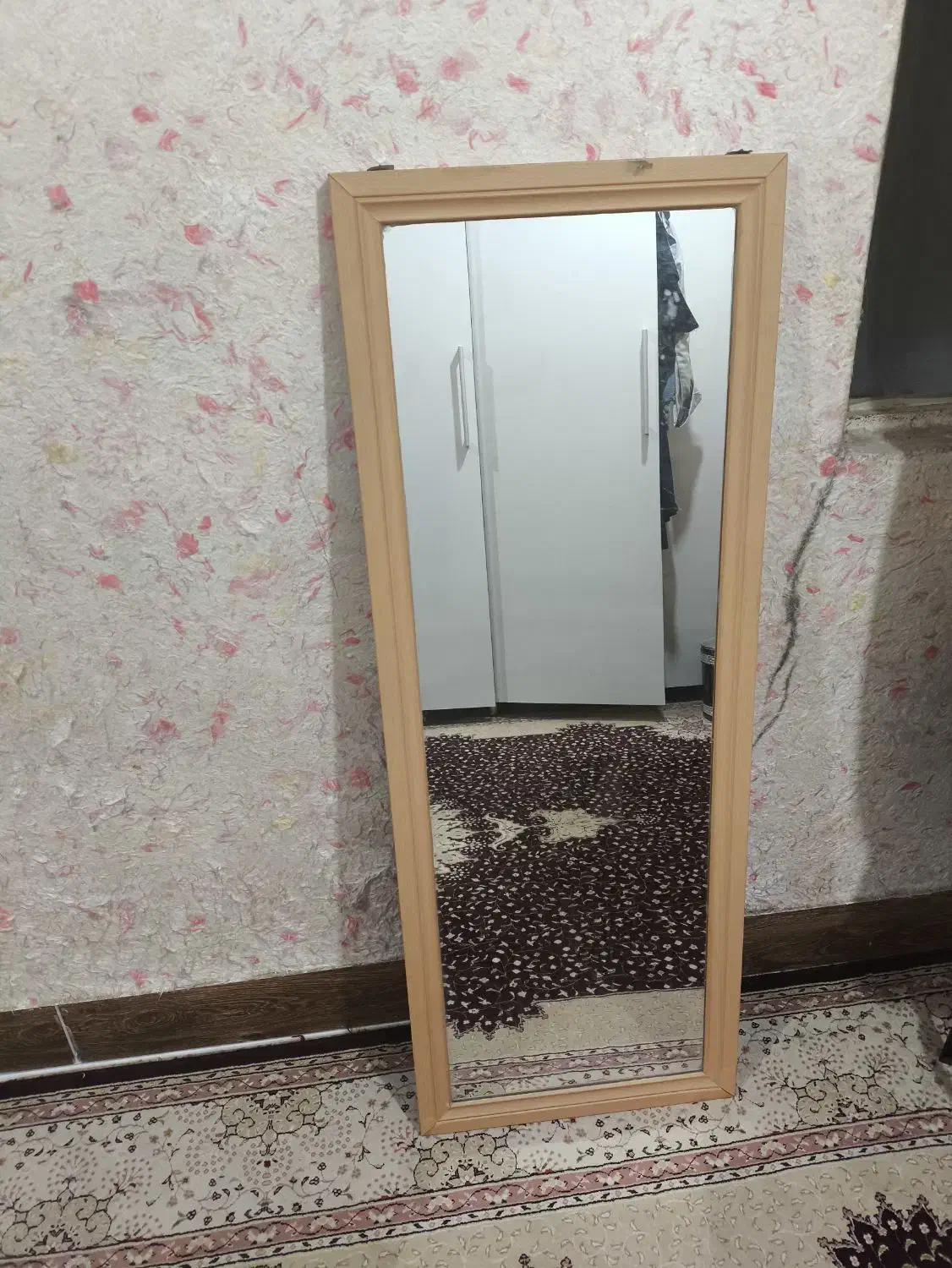 آیینه|آینه|رامهرمز, |دیوار