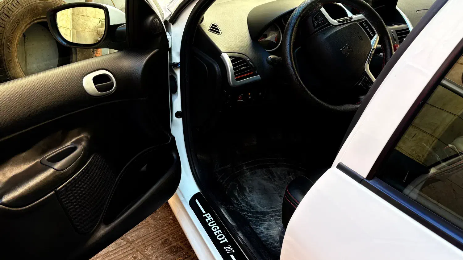 پژو۲۰۷سقف فلز|خودرو سواری و وانت|تهران, تهرانسر مرکزی|دیوار