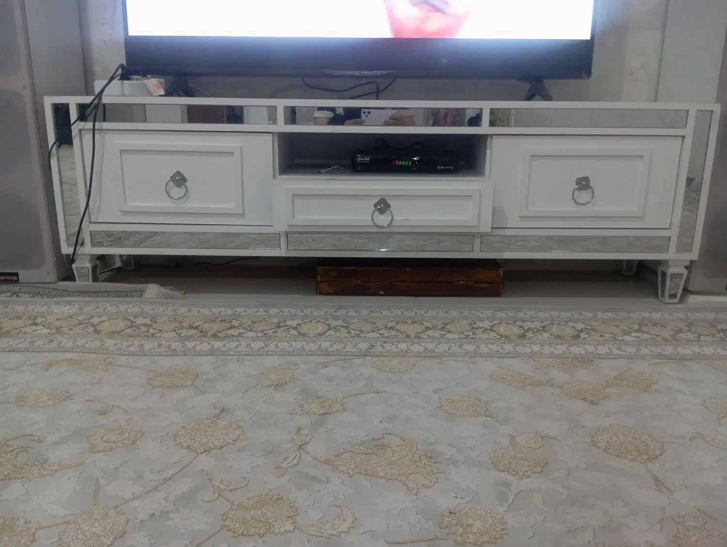 میز تلویزیون tv|میز تلویزیون|رباط‌کریم, رباط‌کریم|دیوار