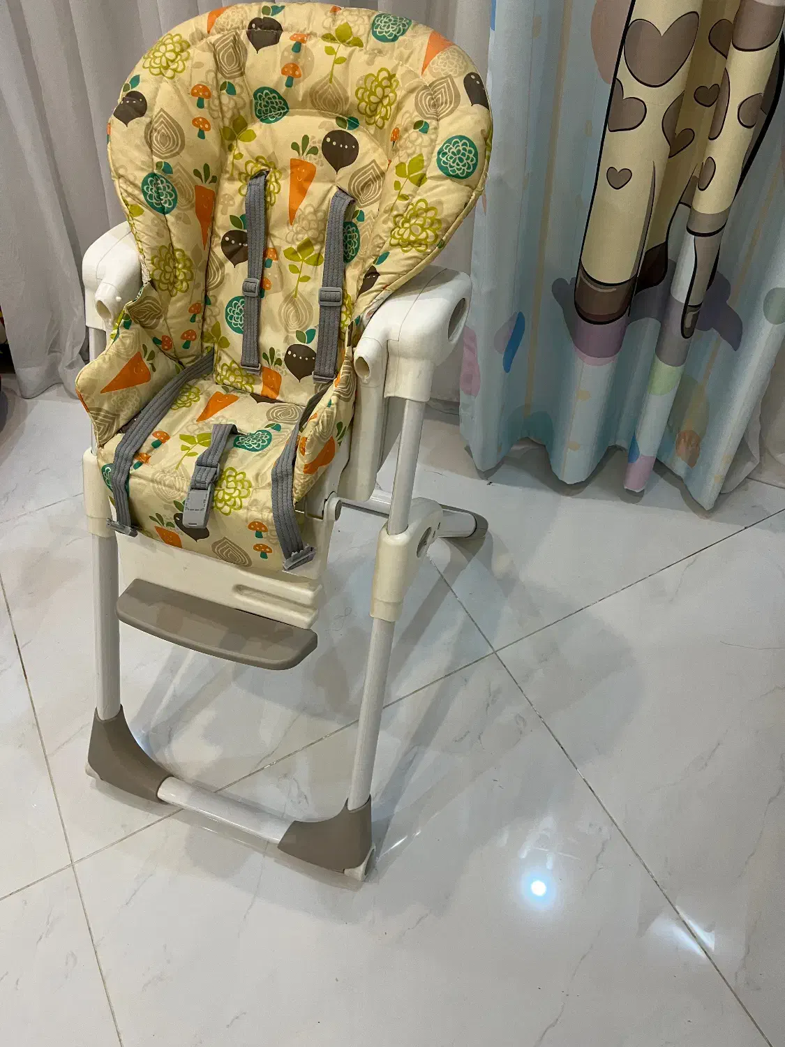 صندلی غذاخوری کودک|تخت و صندلی بچه|گرگان, |دیوار