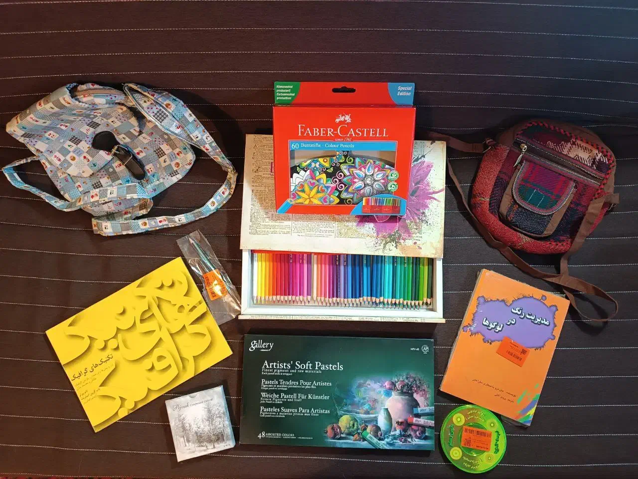 مداد رنگی ۶۰ رنگ و پاستل گچی ۴۸ رنگ نو + هدیه|لوازم التحریر|بهشهر, |دیوار