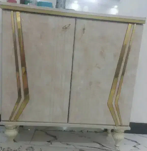 وسایل منزل|مبلمان خانگی و میز عسلی|شهریار, دهشاد بالا|دیوار