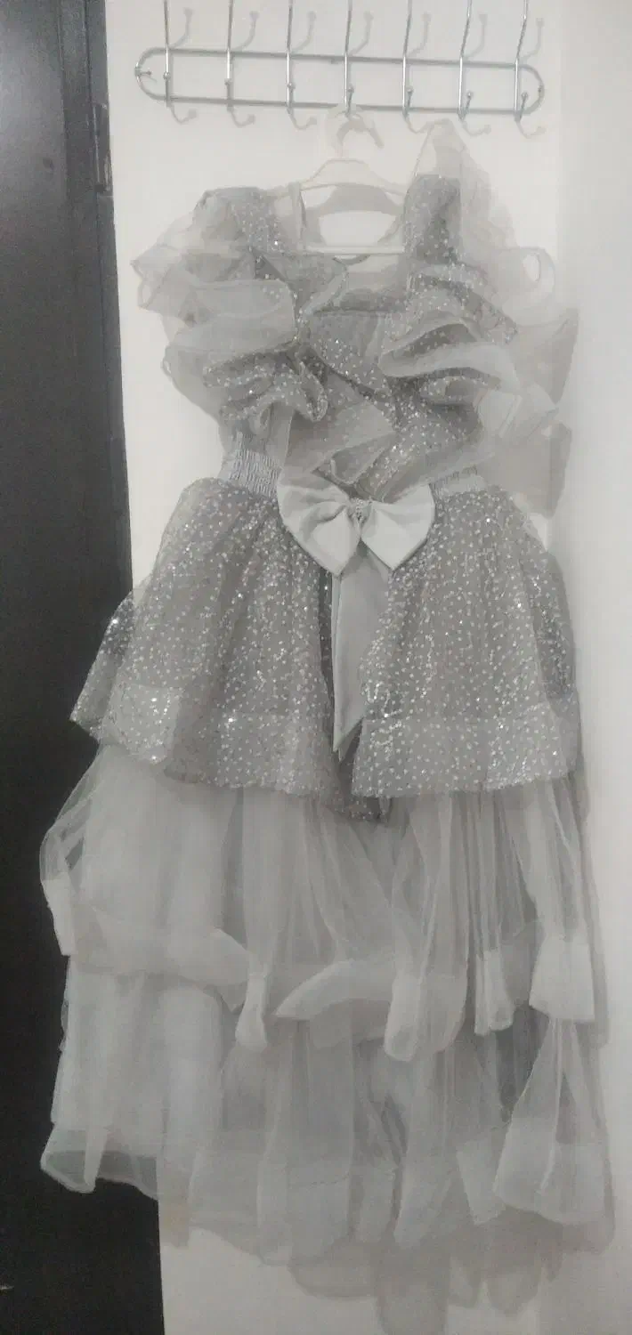 لباس عروس دخترانه و. تاج سر|لباس|خرمآباد, |دیوار