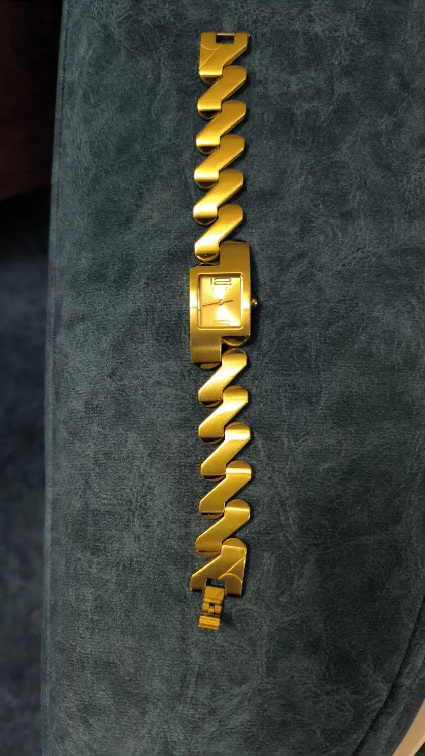 ساعت مچی زنانه طرح Gucci|ساعت|کرج, حصارک بالا|دیوار